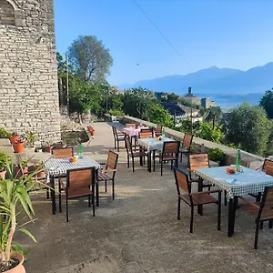 Bed & Breakfast Guri, Gjirokastër